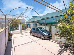 Simplistic Villa in Scoglitti near Sea Beach