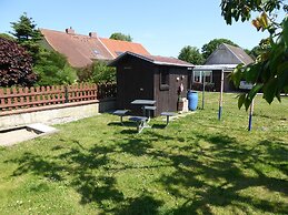 Bungalow in Zweedorf With Sunbathing Lawn