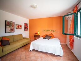 Belvilla by OYO La Vela Nove