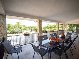 Belvilla by OYO La Vela Nove