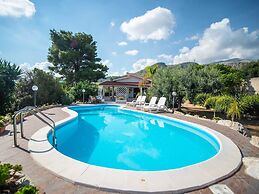 Belvilla by OYO La Vela Nove