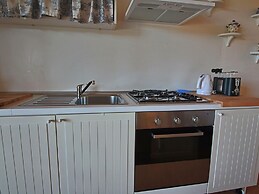 Belvilla by OYO Cottage in Montelabbate With Pool
