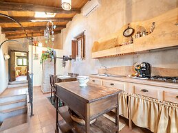 Holiday Home in Stilo With Pool & Views