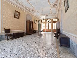 Belvilla by OYO Villa Fiorita Due