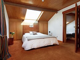 Group Getaway With Sauna