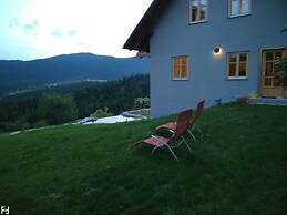 Comfy Holiday Home in Bunjevci With Hot Tub