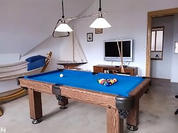 Comfy Holiday Home in Bunjevci With Hot Tub