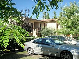 Belvilla by OYO Enticing Holiday Home With Pool