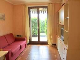 Belvilla by OYO Enticing Holiday Home With Pool