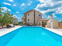 Modern Home in Quiet Pristeg