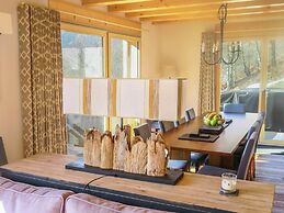 Chalet Heremence Near Les 4 Vallees Ski Area