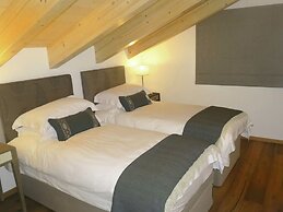 Unique Holiday Home in Heremence in the ski Area