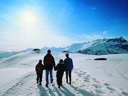 Unique Holiday Home in Heremence in the ski Area