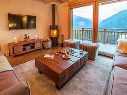Unique Holiday Home in Heremence in the ski Area