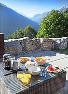 Unique Holiday Home in Heremence in the ski Area