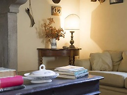 Belvilla by OYO Alluring Holiday Home With Garden