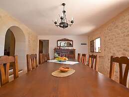 Belvilla by OYO Albadallet