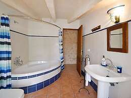 Belvilla by OYO Albadallet