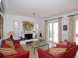 Villa in Finikounda With sea Beach