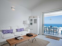 Belvilla by OYO Casa Blu