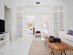 Belvilla by OYO Casa Blu