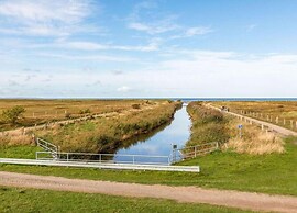 Lovely Apartment in Beckerwitz near Terrace