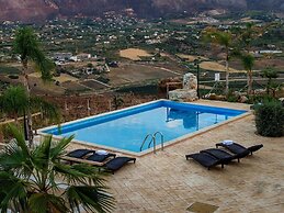 Villa in Castellammare del Golfo With Pool