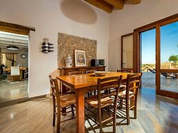 Villa in Castellammare del Golfo With Pool