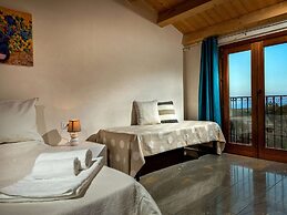 Villa in Castellammare del Golfo With Pool