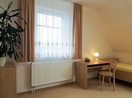 Modernes Apartment in Kuehlungsborn mit Garten