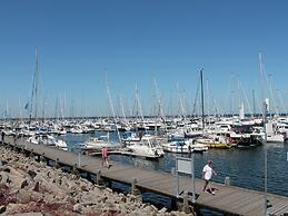 Modernes Apartment in Kuehlungsborn mit Garten