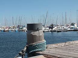 Modernes Apartment in Kuehlungsborn mit Garten