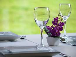 Villa White in Spa With Pool