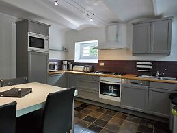 Villa White in Spa With Pool