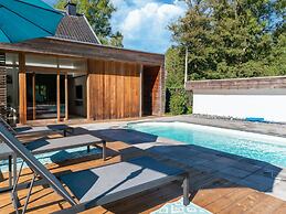 Villa White in Spa With Pool