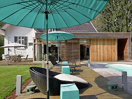 Villa White in Spa With Pool