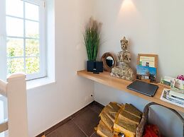 Villa White in Spa With Pool