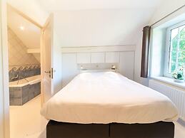 Villa White in Spa With Pool