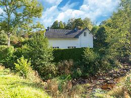 Villa White in Spa With Pool