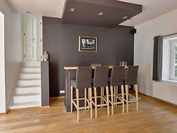 Villa White in Spa With Pool