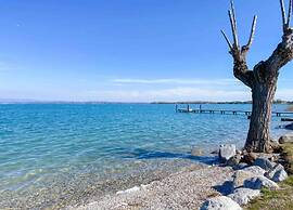 Seclusive Apartment in Sirmione near Lake