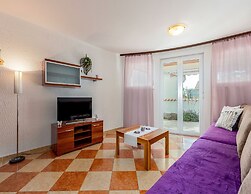 Apartment in Kvarner With Bubble Bath