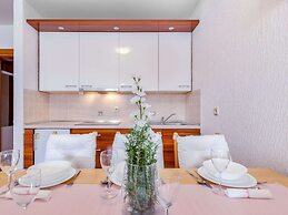 Apartment in Kvarner With Bubble Bath