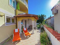 Apartment in Kvarner With Bubble Bath