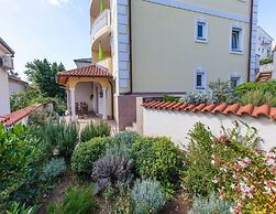 Apartment in Kvarner With Bubble Bath