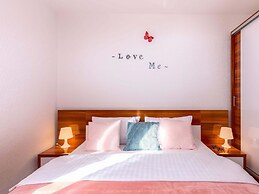 Apartment in Kvarner With Bubble Bath