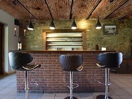 Alluring Farmhouse in Lavacherie with Hot Tub