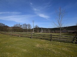 Alluring Farmhouse in Lavacherie with Hot Tub