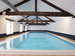 Alluring Farmhouse in Lavacherie with Hot Tub