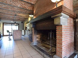 Alluring Farmhouse in Lavacherie with Hot Tub